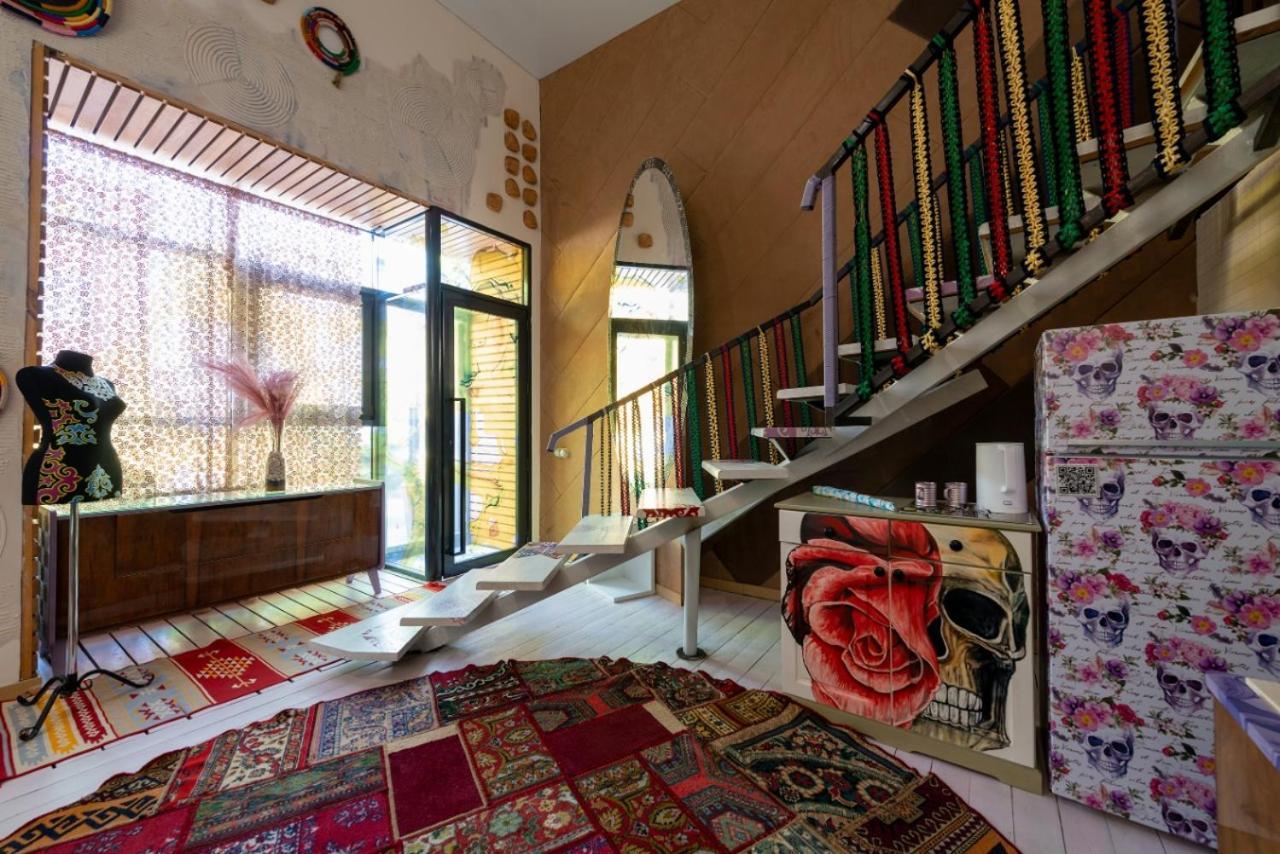 Inn Ozz Karagandy エクステリア 写真